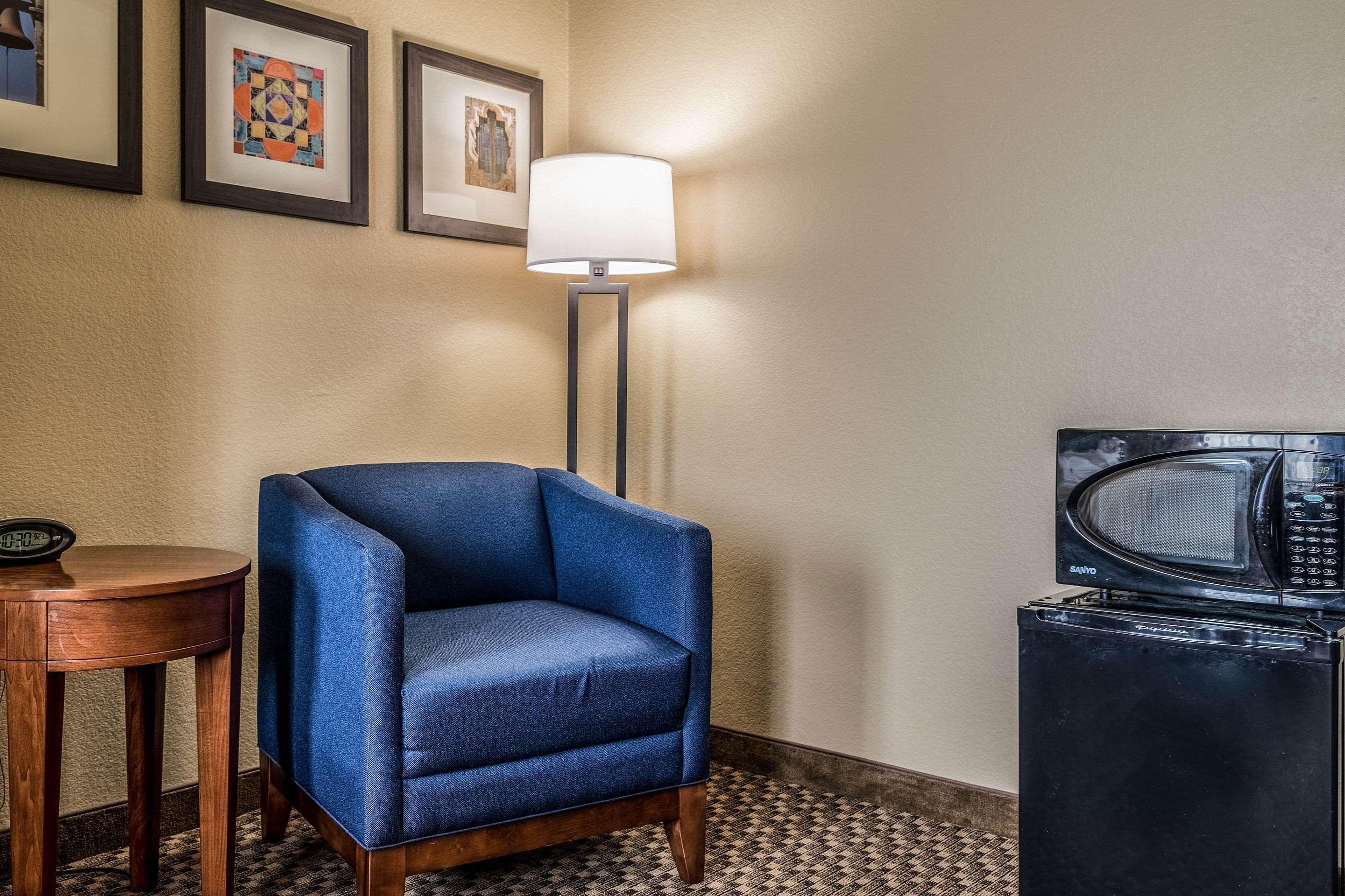 Comfort Suites Near Texas State University סן מרקוס מראה חיצוני תמונה